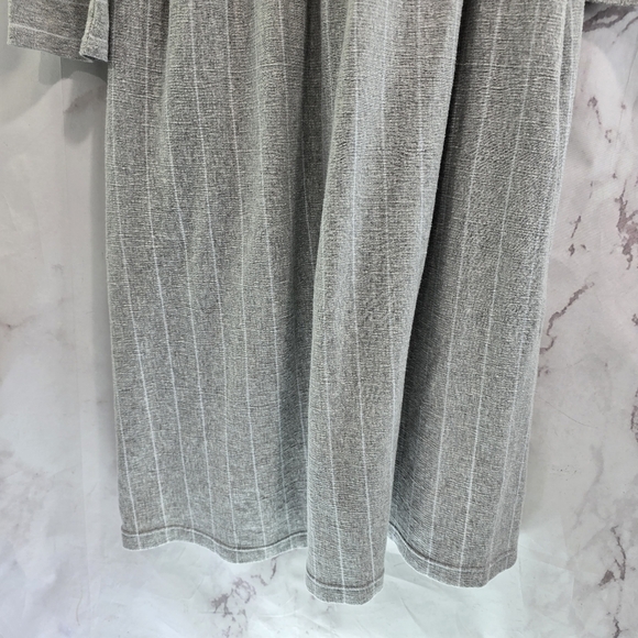 Roolee Dress Womens Small Gray White Striped T Shirt Long Sleeve Zip Pockets - Picture 9 of 14